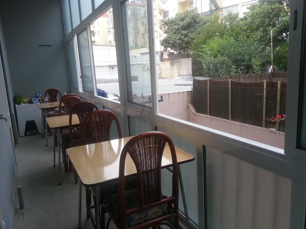 Lisbon Gambori Hostel מראה חיצוני תמונה
